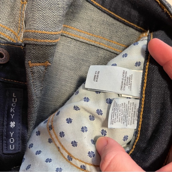 Lucky Brand Sweet Straight Leg Jeans 4/27 - Picture 4 of 7